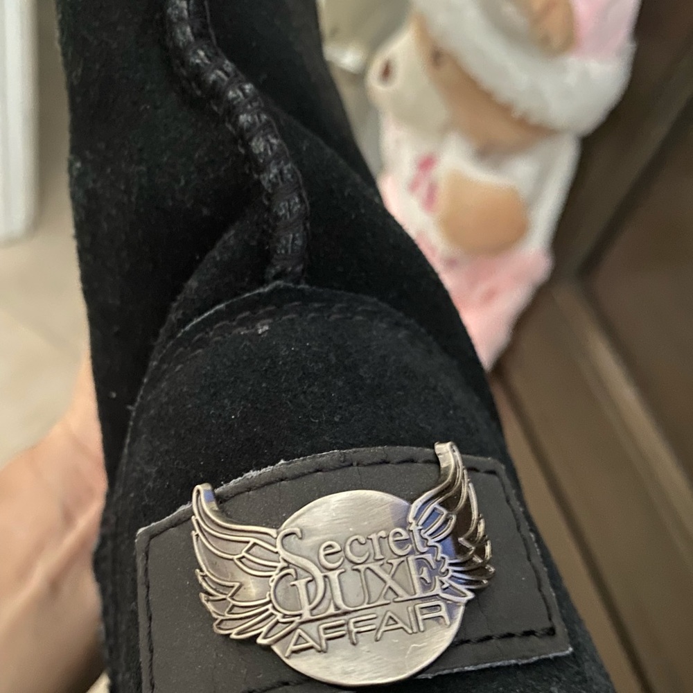 Secret Luxe Affair Australian boots - Picture 14 of 16